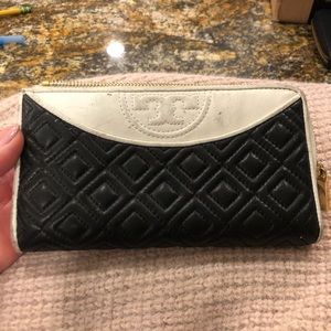 Tory Burch wallet